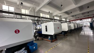 Cina Yuyao Jinhai glass plastic products factory
